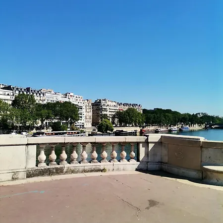Cosy A Trocadero 60 M² Parkingel Apartment