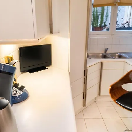Cosy A * Paris